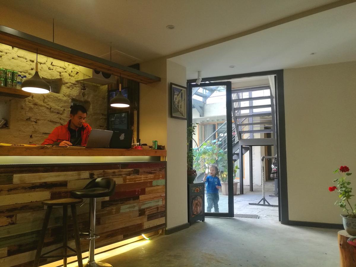 Fengma Feiyang Hostel Lhasa Exteriér fotografie